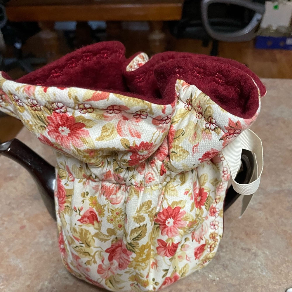 Floral Tea Cozy with Red Lining